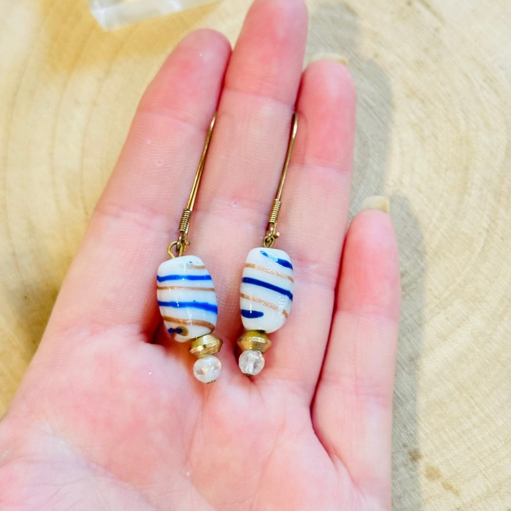 VTG Italy Foil swirl Earrings blue white Art glass Venetian Murano dangle hook‎